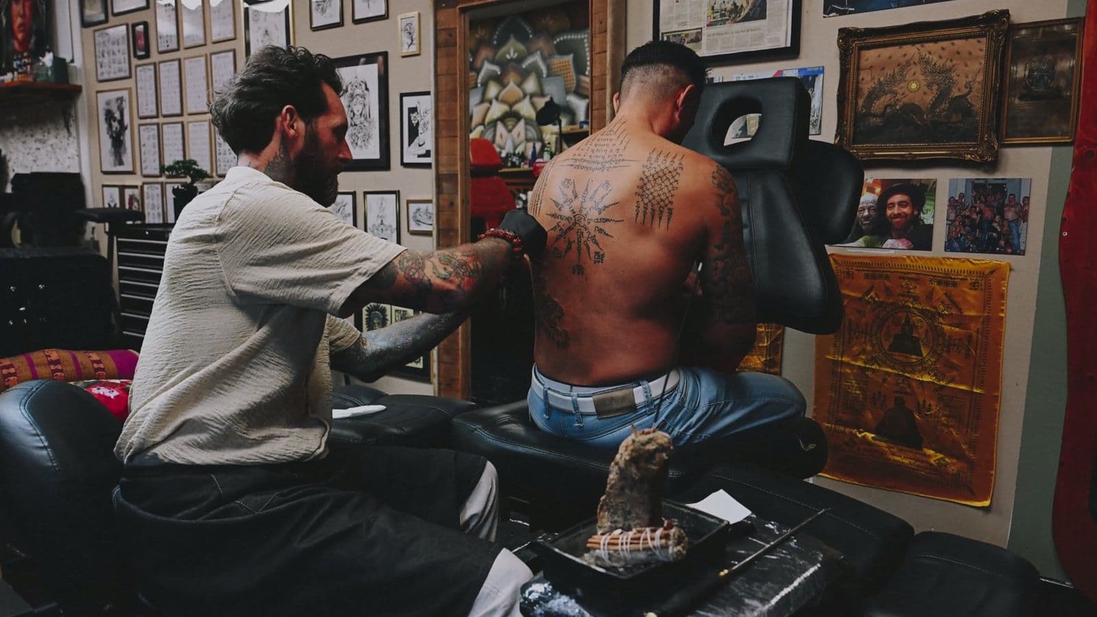 Sak Yant video: how a Sak Yant is tattooed in the Netherlands